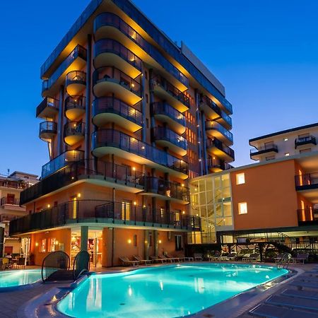 Hotel Sheila Лідо-ді-Єзоло Екстер'єр фото