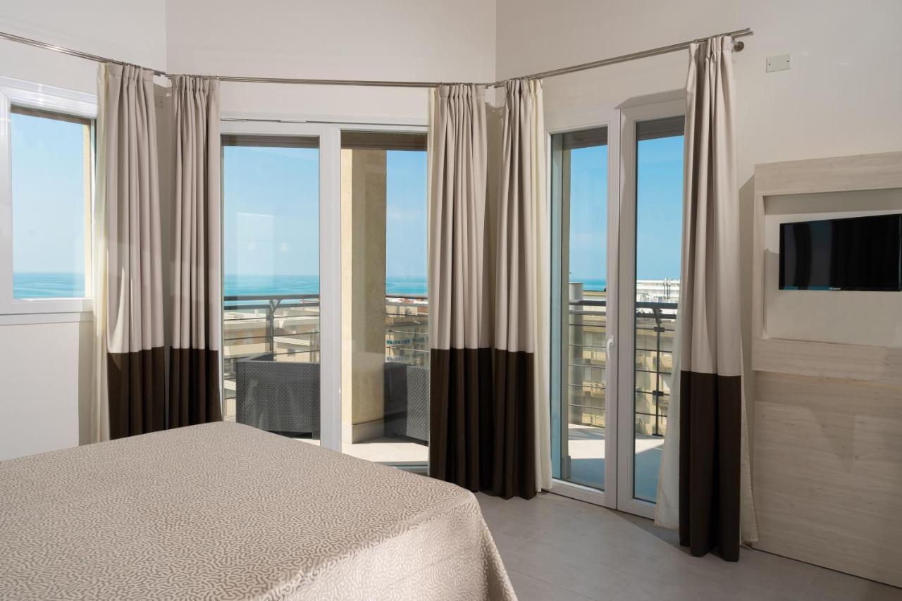 Hotel Sheila Лідо-ді-Єзоло Екстер'єр фото